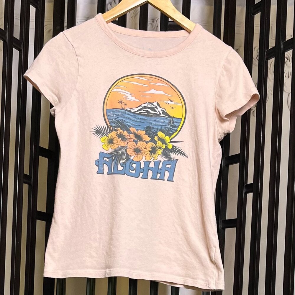 Chaser Women's Graphic Tee - Large, Pink "Aloha" Island Design
